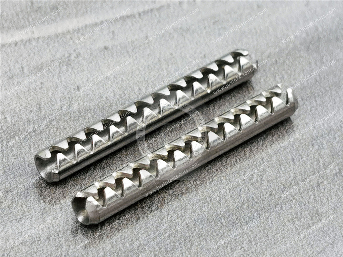 歯穴付スプリングピン 軽量タイプ