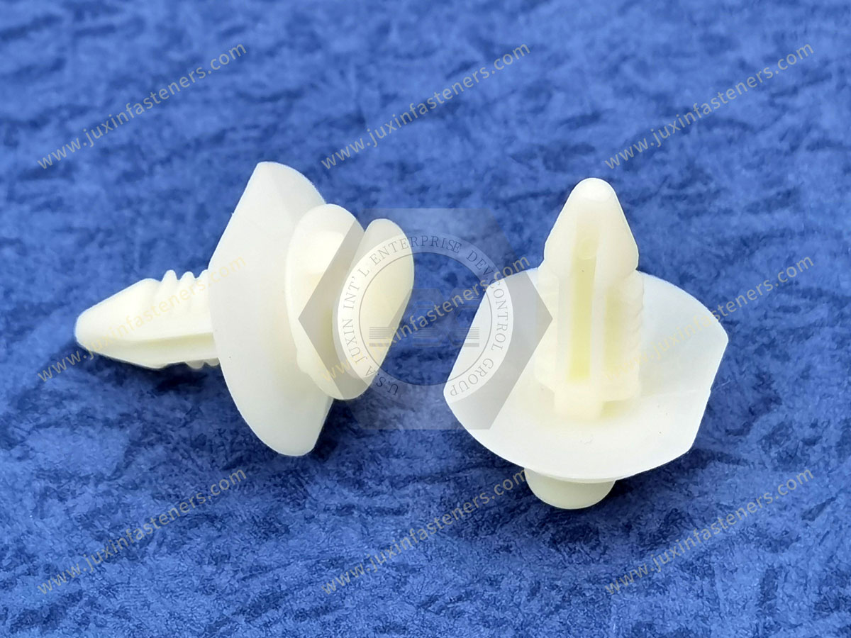 JX-13M05305 自動車用一般プラスチック有刺鉄線プッシュリベットファスナー