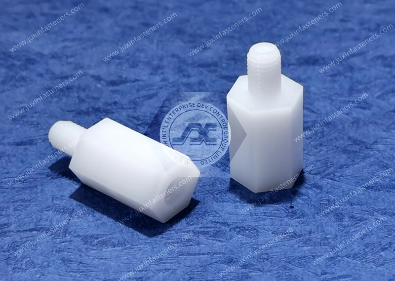 プラスチック ナイロン オス-メス インチねじ付きスタンドオフ