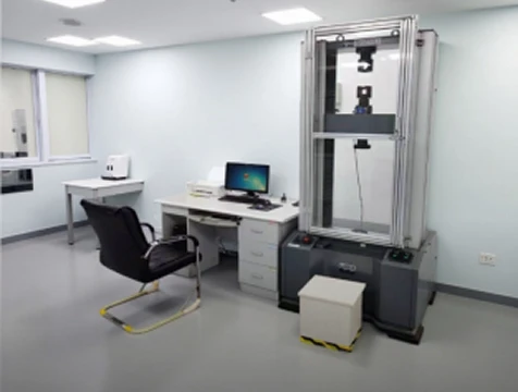試験機（UTM）